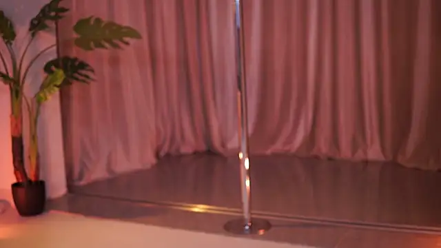 NatyDesiree online show from 03-29-26, 07:14