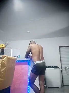 SaucyAffair0 online show from 04-05-26, 03:31