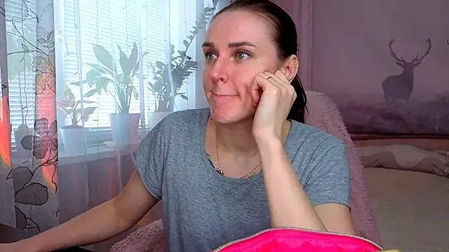 Bella  Swoon online show from 05-13-26, 04:54