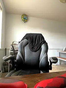 Snapshot of LeyaHoneybuns chatting on 09-09-25, 03:44 LeyaHoneybuns online show from 09-09-25, 03:44