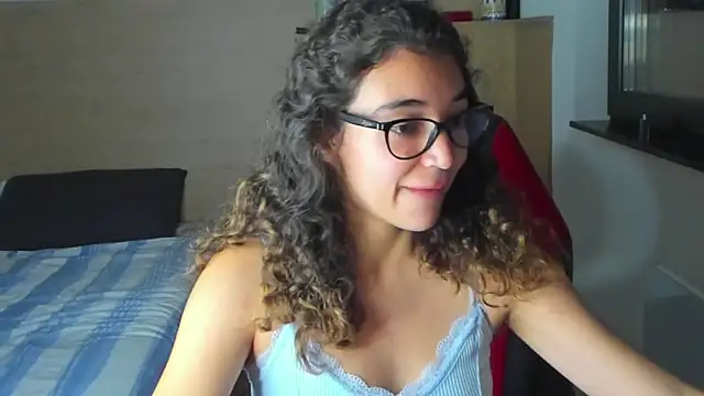 uniquerossie online show from 10-24-25, 08:00