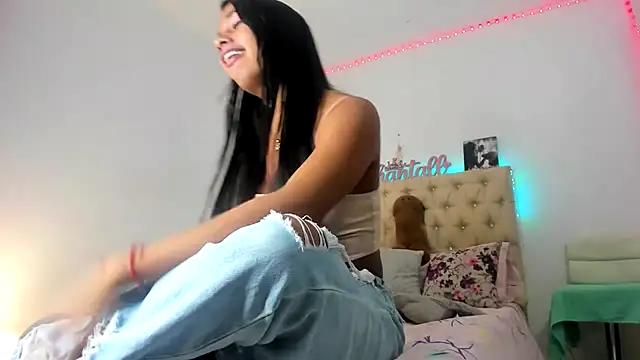 shantallhotxx online show from 10-10-25, 01:48