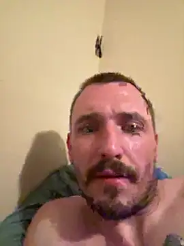 Snapshot of Tbone3390 chatting on 06-19-26, 04:39 Tbone3390 online show from 06-19-26, 04:39
