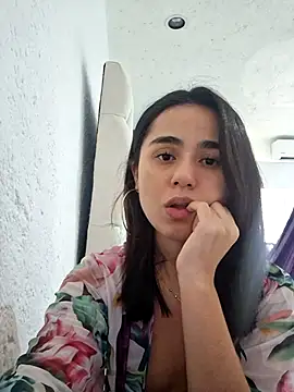 Snapshot of estibaliz chatting on 09-14-25, 08:19 estibaliz online show from 09-14-25, 08:19