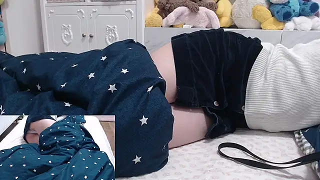 Snapshot of Kakushi_dori chatting on 01-19-25, 09:33 Kakushi dori online show from 01-19-25, 09:33