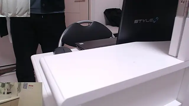 Snapshot of Kakushi_dori chatting on 03-05-25, 11:17 Kakushi dori online show from 03-05-25, 11:17