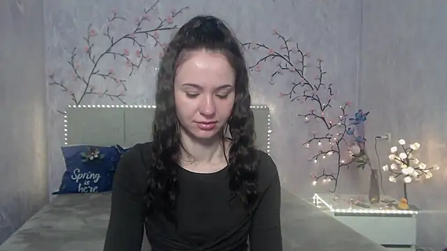 KaraCriegs online show from 04-22-26, 05:36