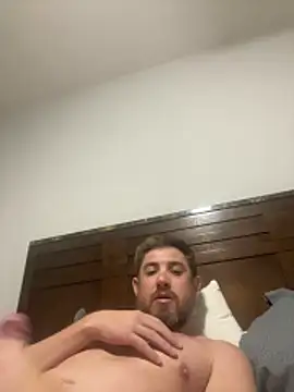 caliguy37 online show from 12-15-25, 03:33