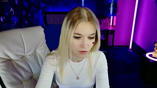 ShhhO O online show from 03-08-26, 02:32