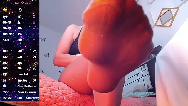 Snapshot of Amber_Smith_86 chatting on 03-08-25, 07:20 Amber Smith 86 online show from 03-08-25, 07:20