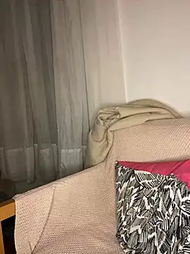 Snapshot of milkyhonybaby chatting on 03-18-25, 06:26 milkyhonybaby online show from 03-18-25, 06:26