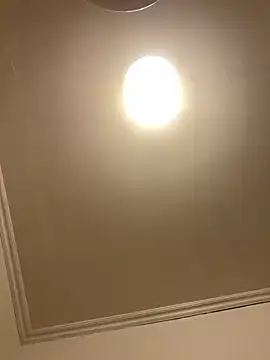 Snapshot of milkyhonybaby chatting on 10-28-25, 09:28 milkyhonybaby online show from 10-28-25, 09:28