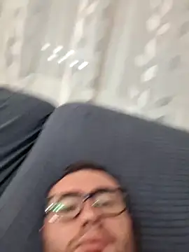 Javier bear online show from 11-17-25, 08:25