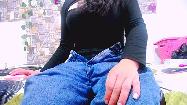 MaidenGame online show from 11-17-25, 02:12