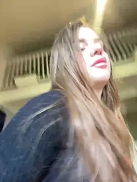 EmiliaCatalina online show from 03-14-25, 07:34