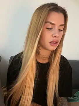 EmiliaCatalina online show from 01-15-26, 08:12