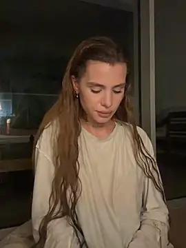 EmiliaCatalina online show from 02-22-26, 12:56