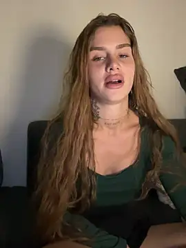 EmiliaCatalina online show from 04-02-26, 11:57