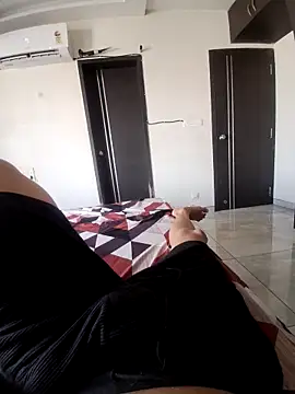 sexyboy1011 online show from 04-26-26, 06:00