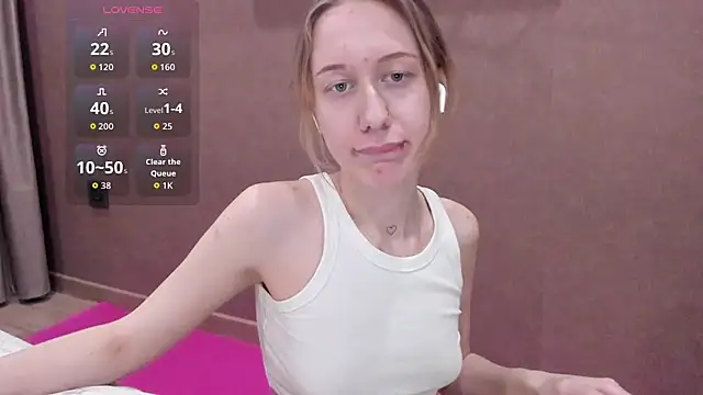 Mika Ray online show from 03-28-26, 01:54