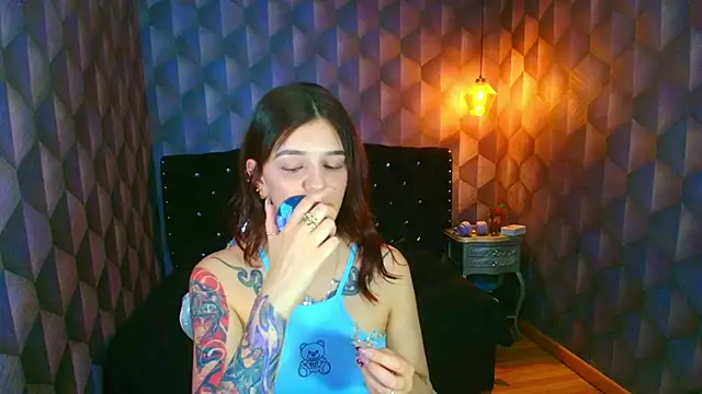 LiaHarryis online show from 03-28-26, 07:02