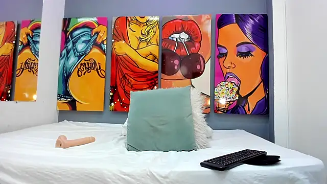 NICOLSKINNY1 online show from 01-27-25, 09:11