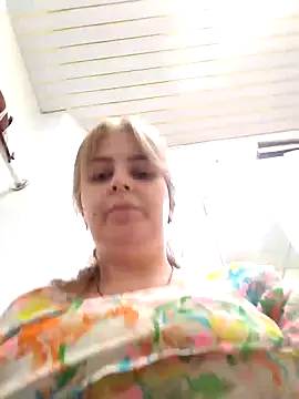 Lady nice cat online show from 02-13-25, 07:24