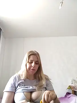 Lady nice cat online show from 03-01-25, 07:19