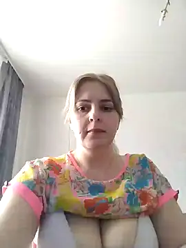 Lady nice cat online show from 03-06-25, 04:41