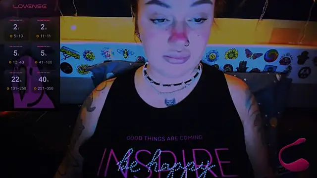 EllieOz online show from 01-04-25, 08:48