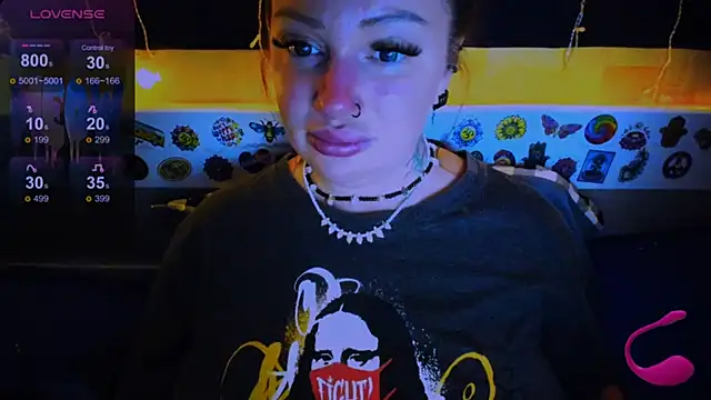 EllieOz online show from 03-18-25, 08:15