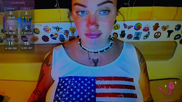 EllieOz online show from 09-22-25, 06:21