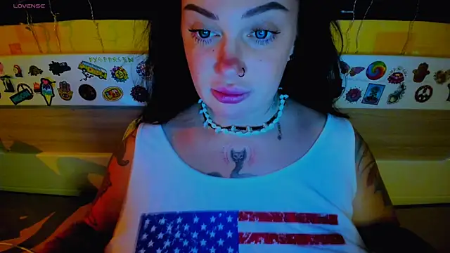 EllieOz online show from 11-04-25, 03:00