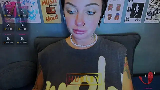 EllieOz online show from 07-28-26, 07:39