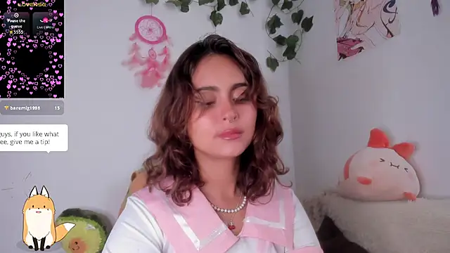 Violette-Ramirez01 online show from 10-30-25, 09:15