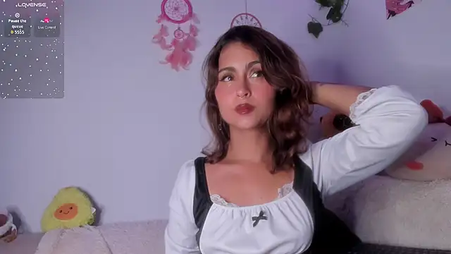 Violette-Ramirez01 online show from 12-21-25, 01:02