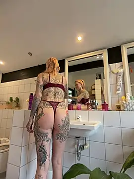 Stella-Kink online show from 03-07-26, 01:52