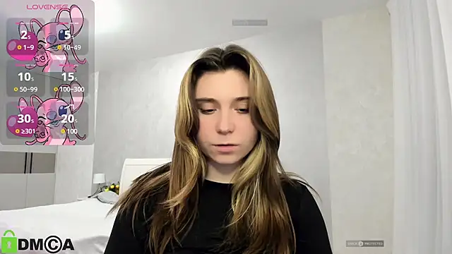 SweetMonicka online show from 12-18-24, 04:39