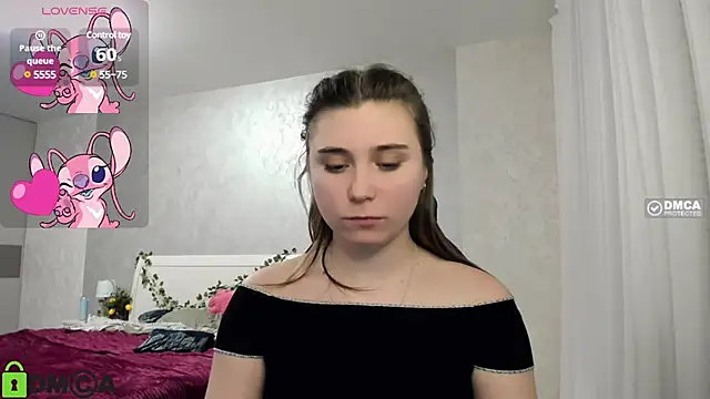 SweetMonicka online show from 02-28-25, 05:37