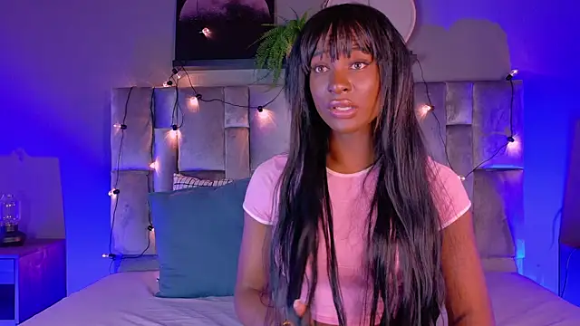 nahomi campbell online show from 10-15-25, 07:36