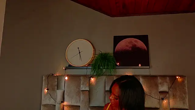 nahomi campbell online show from 12-03-25, 07:34