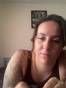 Snapshot of Miss_emilee chatting on 08-01-26, 12:59 Miss emilee online show from 08-01-26, 12:59