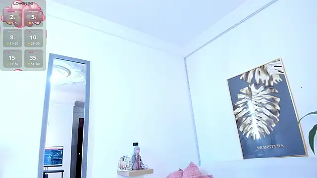 Amina hafsa online show from 10-31-25, 12:39