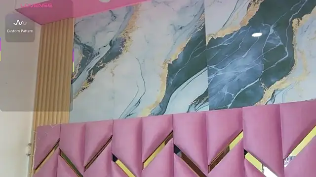 daddyissuesss  online show from 10-30-25, 07:25