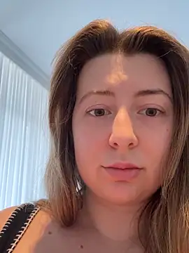 curvyflawless online show from 02-06-26, 07:45