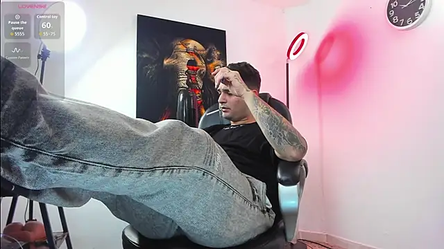 Nicolas Fellener online show from 11-03-25, 05:20