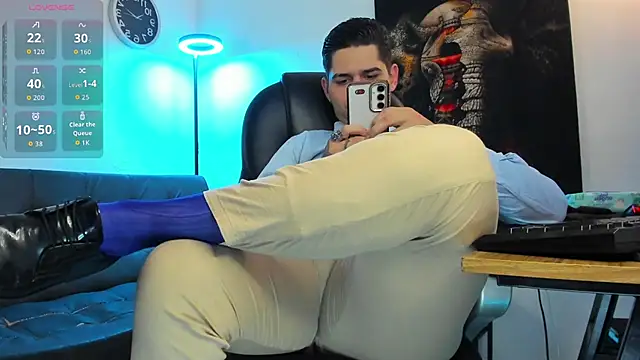 Nicolas Fellener online show from 03-17-26, 03:33