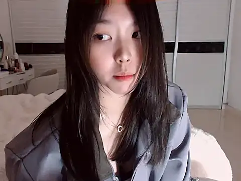 -Lucky Girl online show from 02-10-25, 11:46