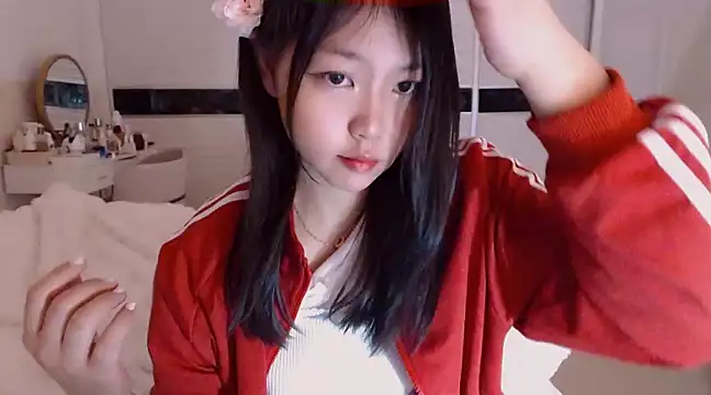 -Lucky Girl online show from 02-16-25, 05:37