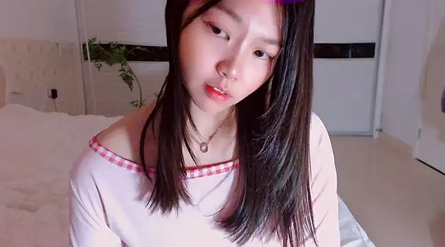 -Lucky Girl online show from 03-04-25, 01:01